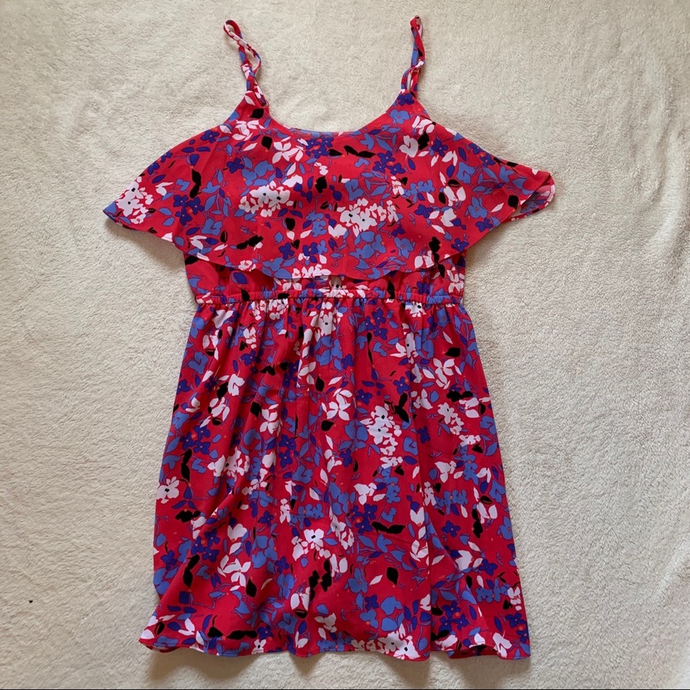 NWOT ELLE Floral Ruffle Dress